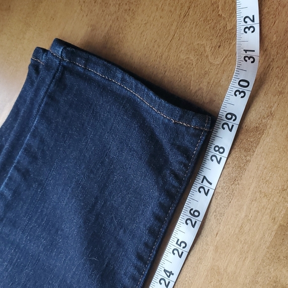 Like New Old Navy skinny jeans - Picture 4 of 6